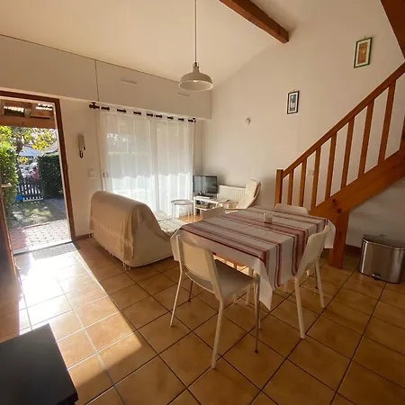 Holiday home Maison Classee Avec Jardinets A 800m De La *