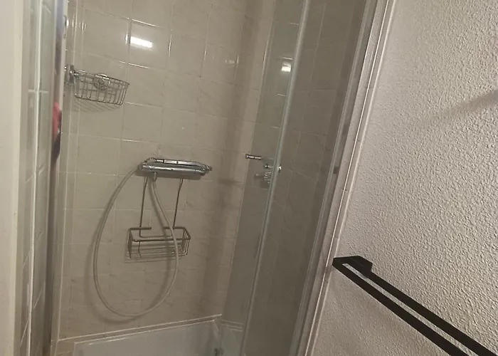 Maison Avec 2 Jardinets à 800m De La *